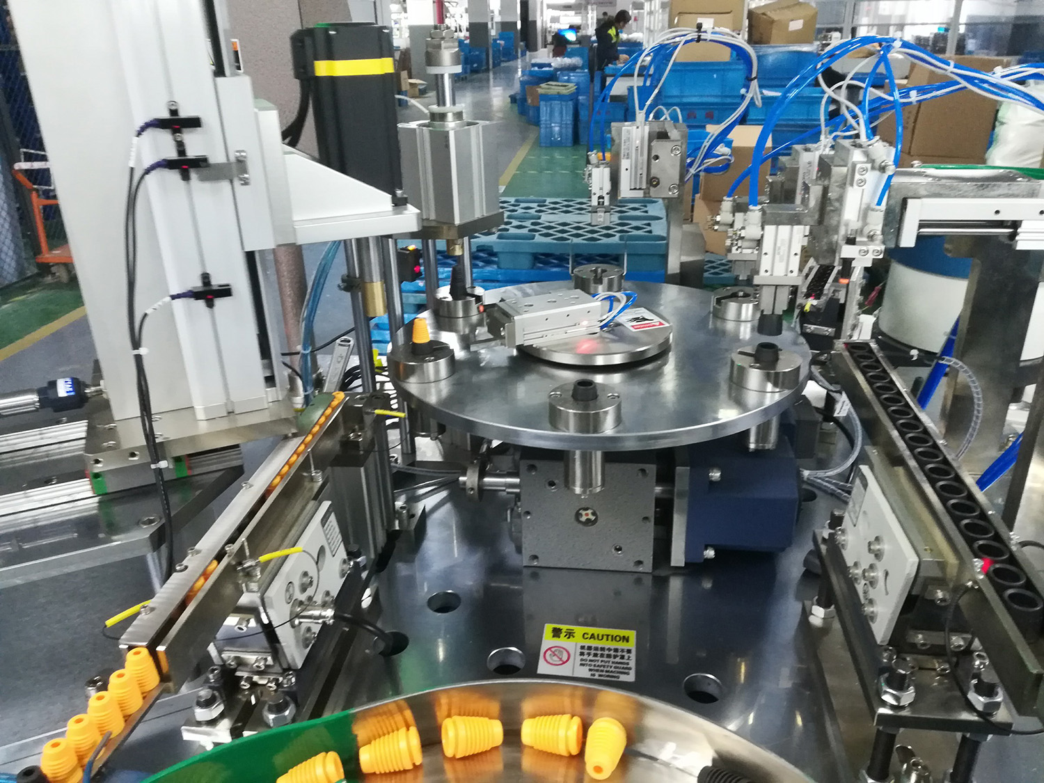 自動旋護線帽設備